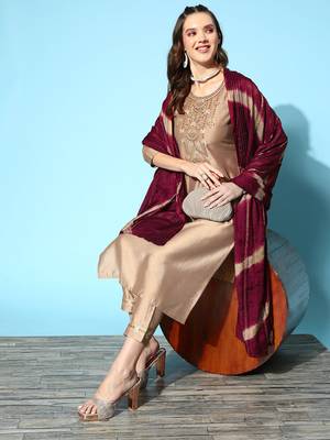 Women Beige Zari Sequence Embroidered Silk Blend Kurta Pant With Laheriya Dupatta 1