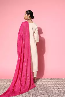 Women Off White Zari Sequence Embroidered Silk Blend Kurta Pant With Laheriya Dupatta