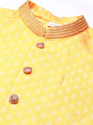 Banarsi Brocade Jacket With Kurta Set 2