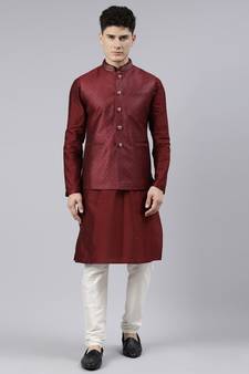 Maroon Jacquard Bandi With Maroon Kurta