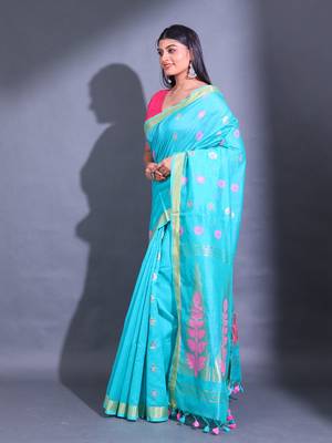 Sky Blue Cotton Blend Handwoven Saree With Nakshi Designs 3