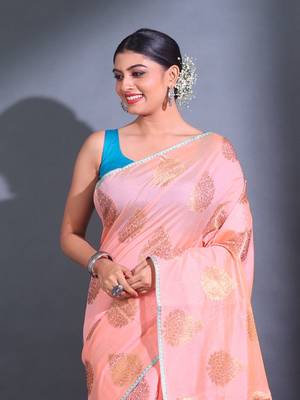 Pink Cotton Blend Handwoven Saree With Damask Motifs And Texture Pallu 2