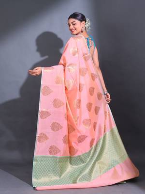 Pink Cotton Blend Handwoven Saree With Damask Motifs And Texture Pallu 4
