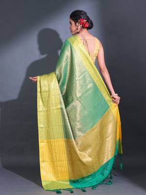 Green Katan Silk Handwoven Saree With Zari Woven Foliage And Nakshi Patterns 4
