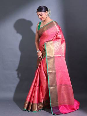 Pink Katan Silk Handwoven Saree With Zari Woven Floral Nakshi Pattern 3