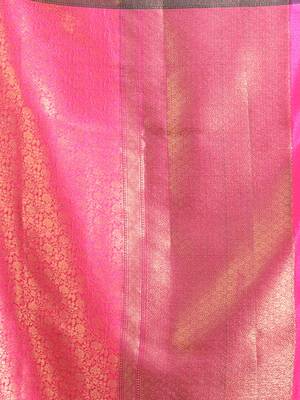 Pink Katan Silk Handwoven Saree With Zari Woven Floral Nakshi Pattern 5
