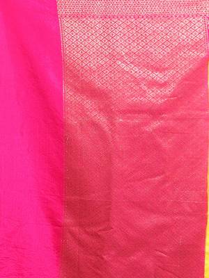 Yellow Dupion Silk Handwoven Saree With Zari Woven Geomatric And paisley Patterns 5