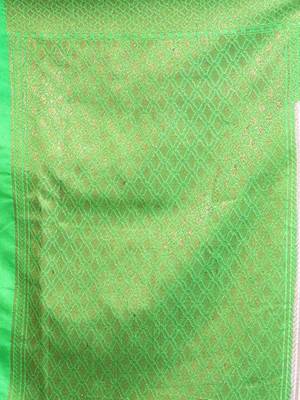 White Dupion Silk Handwoven Saree With Zari Woven Texture Patterns 5
