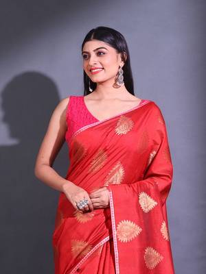 Dark Red Cotton Handwoven Saree With Damask Motifs And Texture Pallu 2