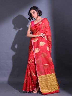 Charry Red Cotton Handwoven Saree With Damask Motifs And Texture Pallu 3