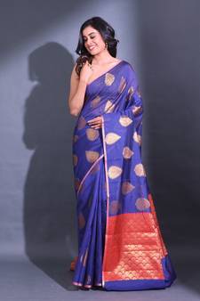 Navy Blue Cotton Handwoven Saree With Damask Motifs And Texture Pallu