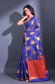 Navy Blue Cotton Handwoven Saree With Damask Motifs And Texture Pallu