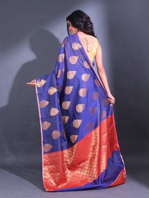 Navy Blue Cotton Handwoven Saree With Damask Motifs And Texture Pallu 4