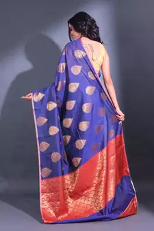 Navy Blue Cotton Handwoven Saree With Damask Motifs And Texture Pallu