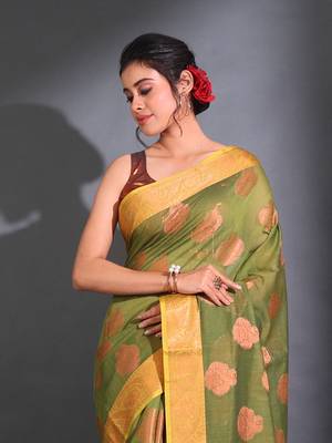 Sap Green Cotton Handwoven Saree With Nakshi Pattern And Floral Borders 2