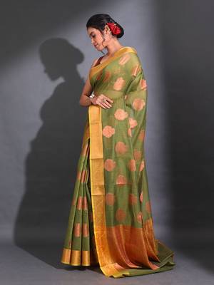 Sap Green Cotton Handwoven Saree With Nakshi Pattern And Floral Borders 3