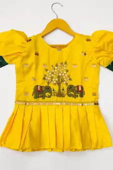 Baby Girls sequence Embroidered Lehenga Choli