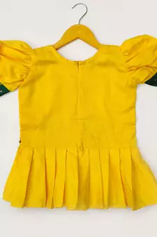 Baby Girls sequence Embroidered Lehenga Choli