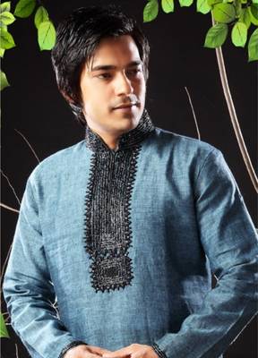 Turquoise embroidered linen kurta-pajama 2