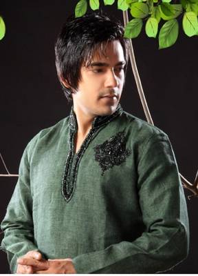 Green embroidered linen kurta-pajama 2