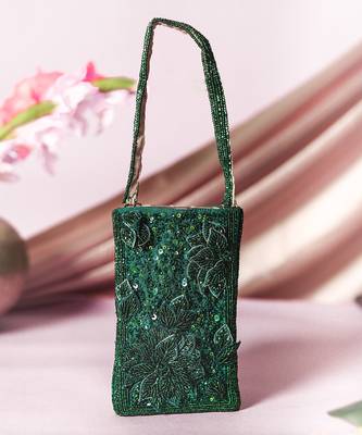 Vareli Bafna Designs 1