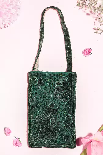 Vareli Bafna Designs