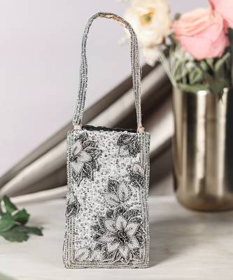 Vareli Bafna Designs 1