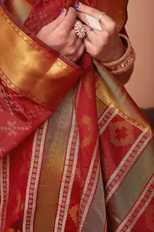 Red Woven Art Silk Saree With Blouse