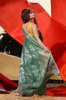 Green Blended Cotton Woven Abstract Print Cotton Saree