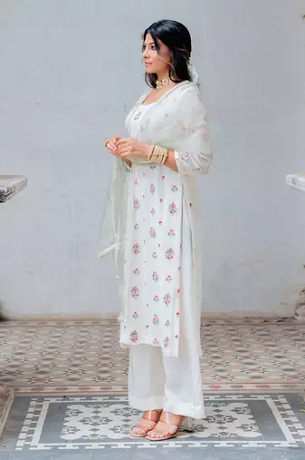 Ivory Georgette Floral Embroidered Straight Kurta Set