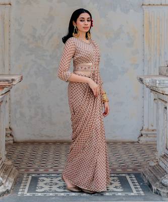 Warm Grey Georgette Draped Saree With Belt Set 2