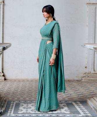 Sea Green Georgette Draped Saree With Belt Set 2