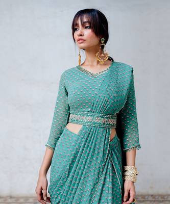 Sea Green Georgette Draped Saree With Belt Set 5