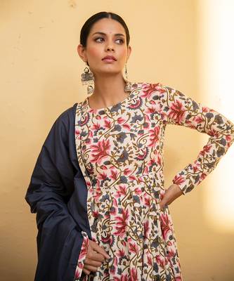 Ivory Floral Print Anarkali Suit Set Paired With Blue Pansy Dupatta 5