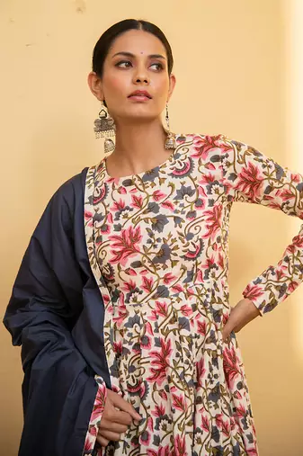Ivory Floral Print Anarkali Suit Set Paired With Blue Pansy Dupatta