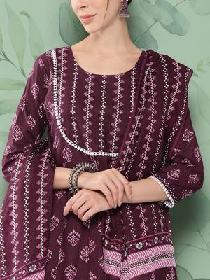 Burgundy printed cotton ethnic-kurtis 4