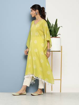 Green printed cotton kurtas-and-kurtis 3