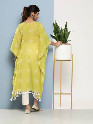 Green printed cotton kurtas-and-kurtis 4