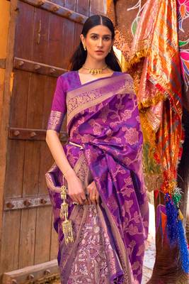 Women'S Silk Blend Purple Embellished Handloom Saree With Unstitched Blouse 3
