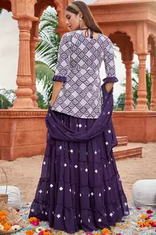 White Colour Traditional Kurti And Skirt Dress In Georgette