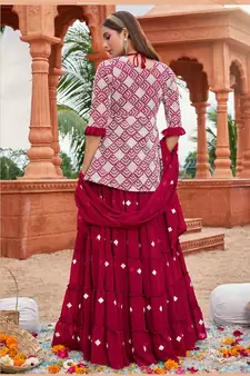 White Colour Traditional Kurti And Skirt Dress In Georgette