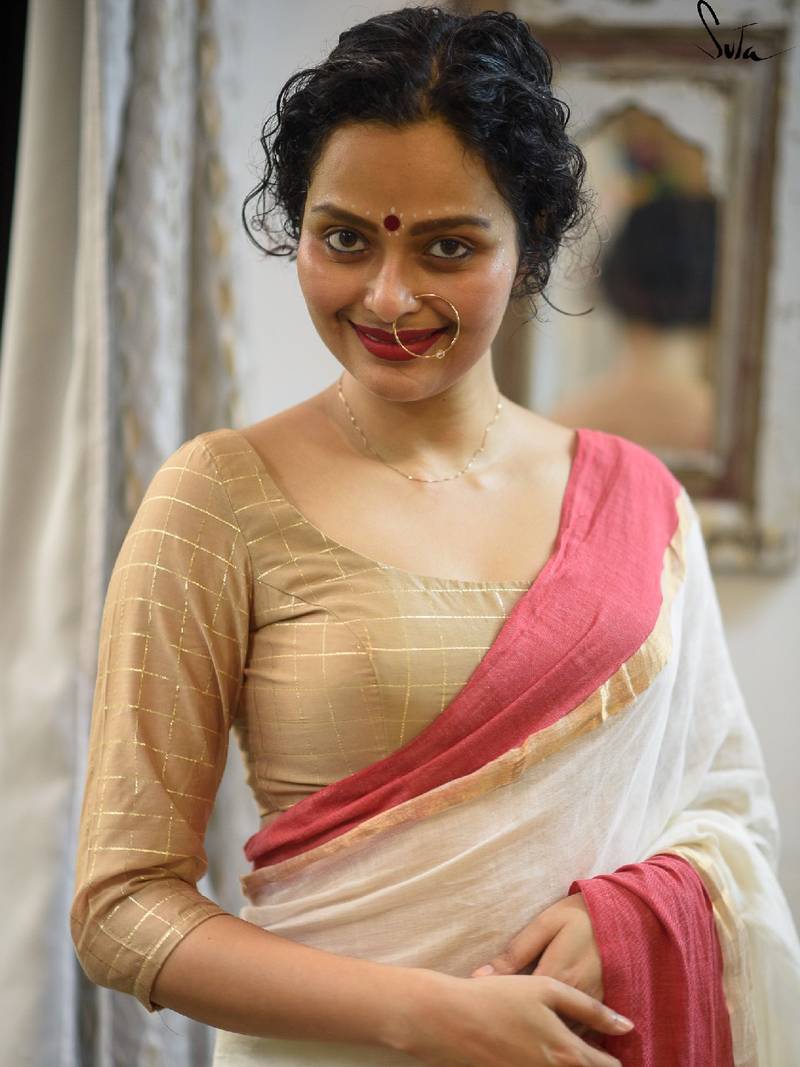 'Suta Women''S Golden Solid Rayon Saree Blouse'