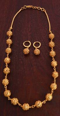 Gold necklace-sets 1