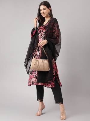 Pink embroidered
 velvet salwar 4