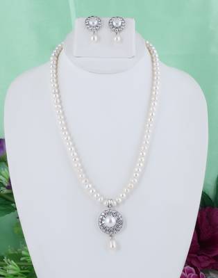 White pearl necklace-sets 1
