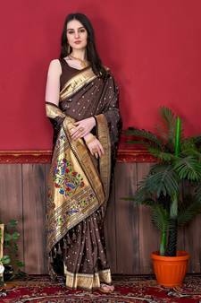 Brown Woven Silk Blend Saree With Blouse