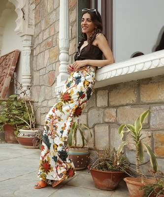 Amelia Sweetheart Neck Ruffled Jet Black Top With  Flared Pants 4