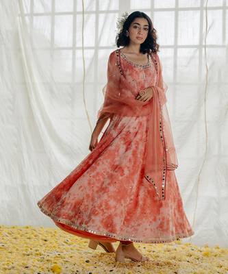 Pink Marble Dyed Georgette Embroidered Anarkali Set 4