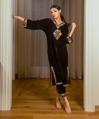 Silk Velvet Embroidered Kurta Set 1