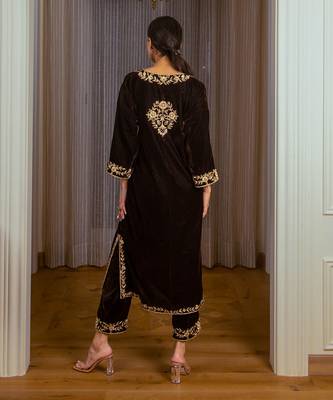 Silk Velvet Embroidered Kurta Set 4